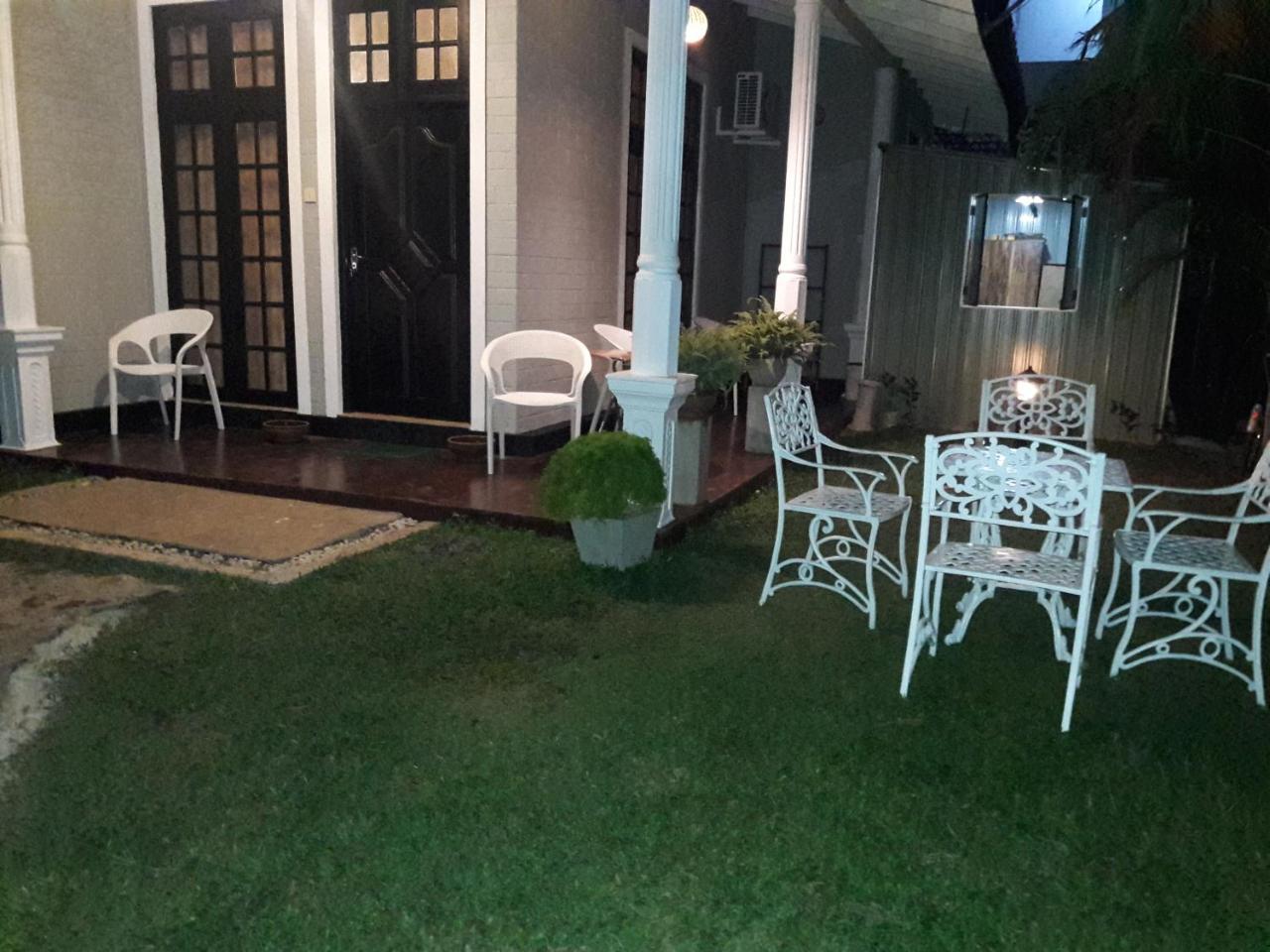 וואדואה Mihilaka Holiday Homes מראה חיצוני תמונה